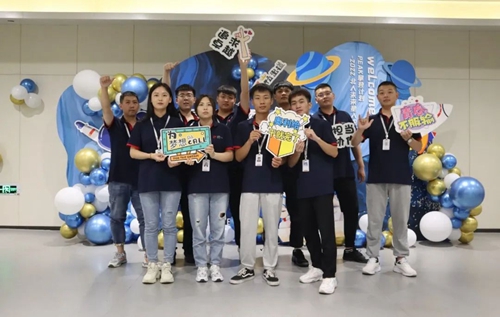星河滚烫逐梦启航，2022万事娱乐未来星入职集训活力开营！