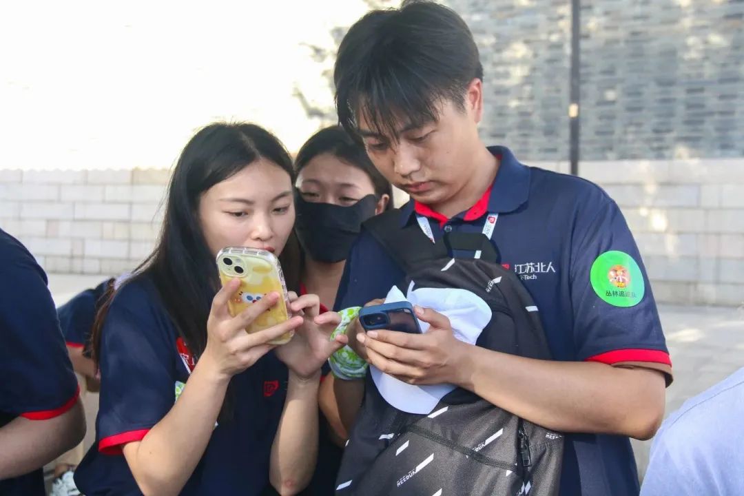 万事娱乐一起奔赴山海，领跑未来！