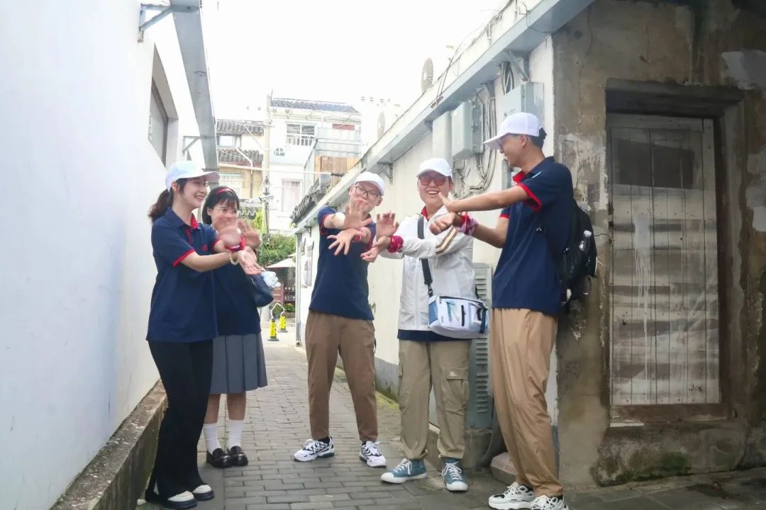 万事娱乐一起奔赴山海，领跑未来！