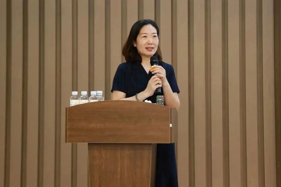 万事娱乐一起奔赴山海，领跑未来！