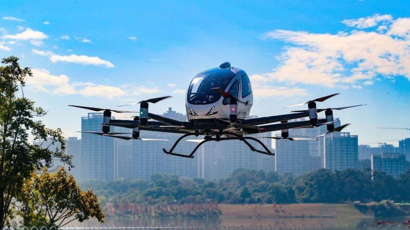 万事娱乐战略投资紫熹阳通航 共启低空经济新纪元